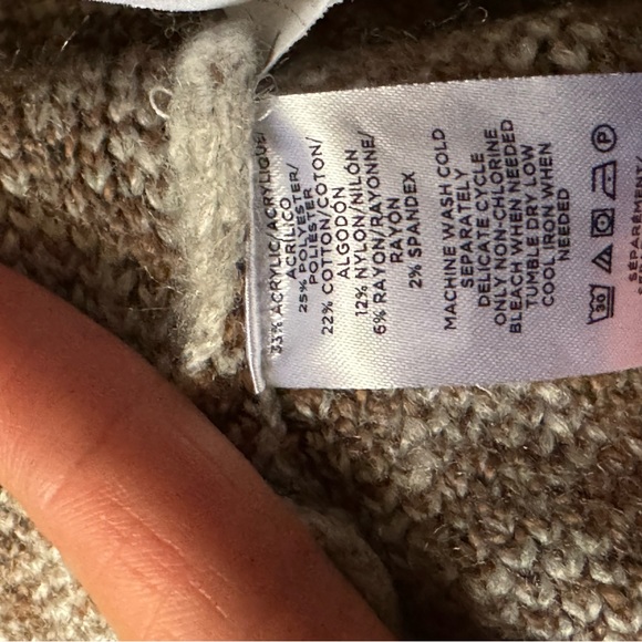 Ann Taylor oversized top.sweater, - Picture 5 of 5